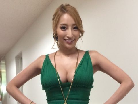 加藤紗里