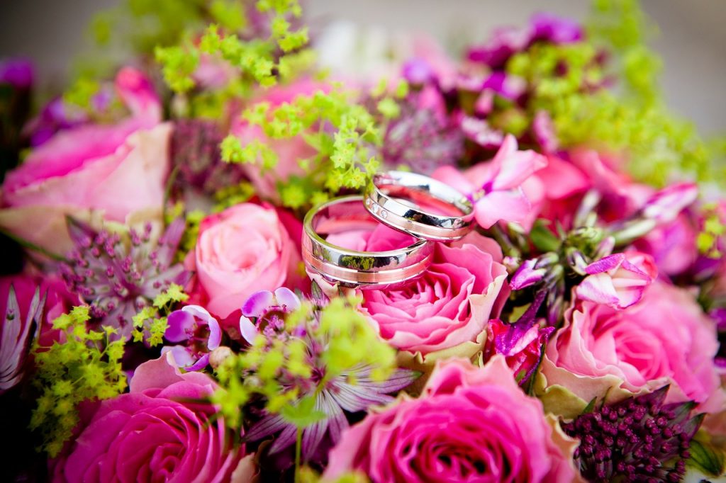 花と指輪
