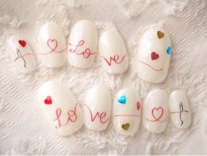 自分でできるつながるネイル