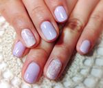 淡い色で女の子らしさアップ！ペールトーンネイル