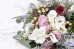 プレゼントには花束を。恋人や好きな相手に贈るのにぴったりな花を季節ごとに紹介！