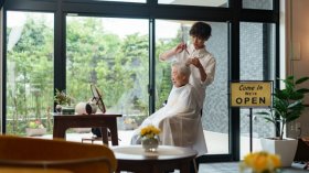 ＼日曜定休／【八王子・国分寺・立川・所沢・浦和・大宮など】月給24万円～│【社会保険完備】【賞与あり】など働きやすいポイントが揃っています◎スタイリスト経験が少しでもある方大歓迎です★