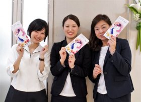 【免許・資格不問】＼正社員・アルバイト・パート募集／【イオンモール内】レディスウィッグ販売＆セット業務♪研修充実＜副業、WワークOK＞