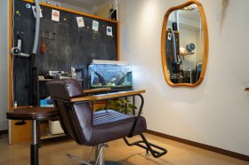 ＼お子様に大人気！雰囲気の良いアットホームなヘアカット専門店／業務委託スタイリスト 【歩合率60%〜70%】