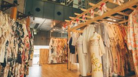 【浅草】着物レンタル写真館での着物案内スタッフ募集★海外からのお客様が多数ご来店！学生OK★英語力を活かせるお仕事です！