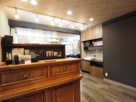 スタイリスト募集！16時・17時までの時短勤務もOK！家庭との両立も可能★在籍スタッフはみんなママ^^土日祝出勤・家族手当など手厚い待遇あり◎