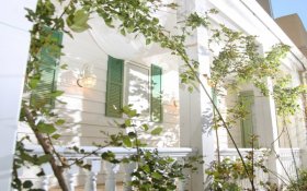 株式会社　アンズガーデン