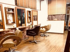 ◆訪問美容を手伝ってくれる方募集◆《美容師スタイリスト》業務委託・自由出勤！マイカー通勤OK！【年齢不問】