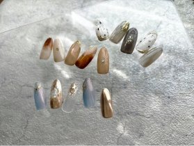 ★アルバイト・パートのネイリスト募集★経験者優遇◎【時給1300円～・指名料全額バック】北千住駅から徒歩1分の好立地！＼土日休みOK／