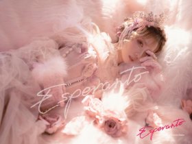 エスペラント KOKORO南青山スタジオ！京都ココログループ初の東京店舗【未経験の方も歓迎】変身体験を提供するフォトスタジオのヘアメイク（正社員）募集《京都・東京エリアの4店舗で同時募集》研修・福利厚生が充実／産休・育休の取得実績あり