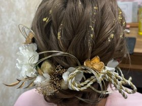 ★＼2027年度成人式ヘアメイクさん募集／★【業務委託 登録制・日給保証3.5万円◎】交通費全額支給♪無料研修でブランクがあっても問題なし♪《埼玉・千葉エリア》
