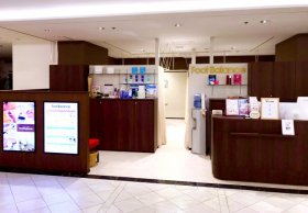エステティシャン・セラピストの経験活かせます！京都／心斎橋／神戸【ドイツ式フットケア専門エステサロン】｜研修あり｜完全週休2日制｜入社日から有休付与｜インセンティブあり｜産休・育休の復帰率90％以上｜