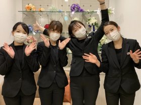 ◆ラグナヴェールアトリエ渋谷◆レセプション・デスクフロントスタッフを募集！【正社員】花嫁の美をトータルプロデュースする「トニータナカスタジオの顔」としてやりがいのあるお仕事です◉