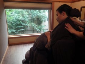 【＊ヘッドスパセラピスト募集＊】時短勤務可＆土日休み可でプライベートも充実♪美容師免許が活かせる！子育て中の方やブランクがある方もOK★